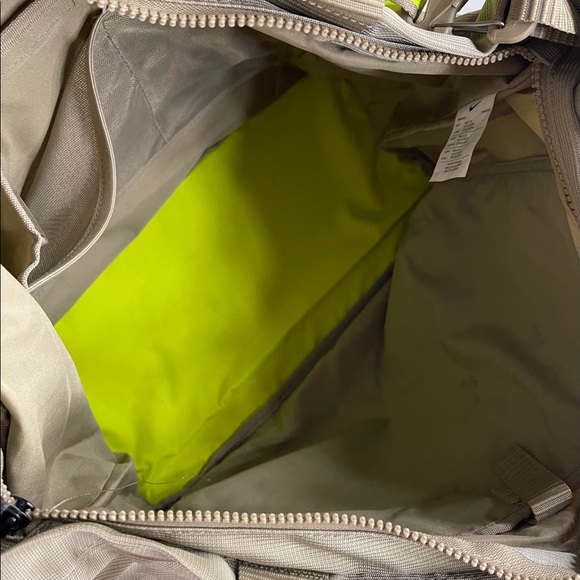 Nike bag - Picture 6 of 9